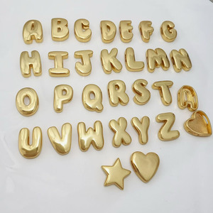 จี้ตัวอักษรแบบกำหนดเอง จี้รูปบอลลูนน่ารัก ตัวอักษร 3 มิติ ชุบทอง 18K - Product Image 1