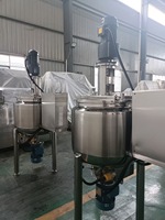 Cuve de mélange sanitaire en acier inoxydable pour la transformation des aliments, des boissons, des jus, des sauces et des produits laitiers avec agitateur