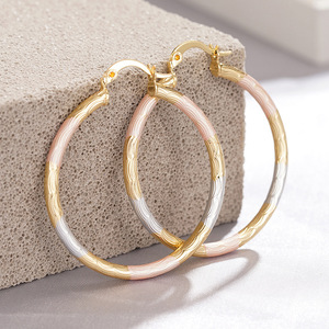 Orecchini a Cerchio con Smalto Tricolore a Onde per Donne, Gioielli alla Moda Trendy Y2K - Product Image 5