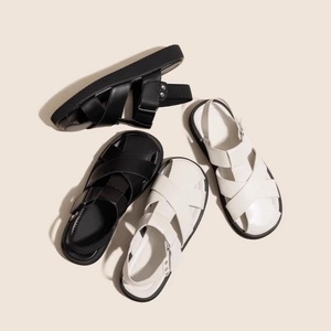 Chaussons fourrés chauds et antidérapants pour l'extérieur, pour femmes et hommes - Couleurs assorties, toutes saisons, vente en gros pour les amoureux - Product Image 1