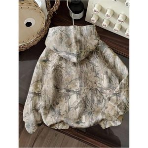 เสื้อฮู้ดดี้ลายพรางผู้หญิงแบบสั่งทำพิเศษ ทรงโอเวอร์ไซส์ พิมพ์ลาย สวมหัว สไตล์สตรีทแฟชั่นสำหรับฤดูใบไม้ร่วง ผ้าถัก โพลีเอสเตอร์ 100% - Product Image 4