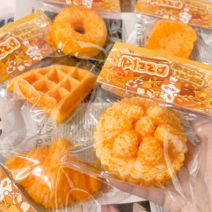 Juguete Antiestrés de Plástico con Forma de Comida Frita, Simulación de Waffle y Migas de Pan - Product Image 1