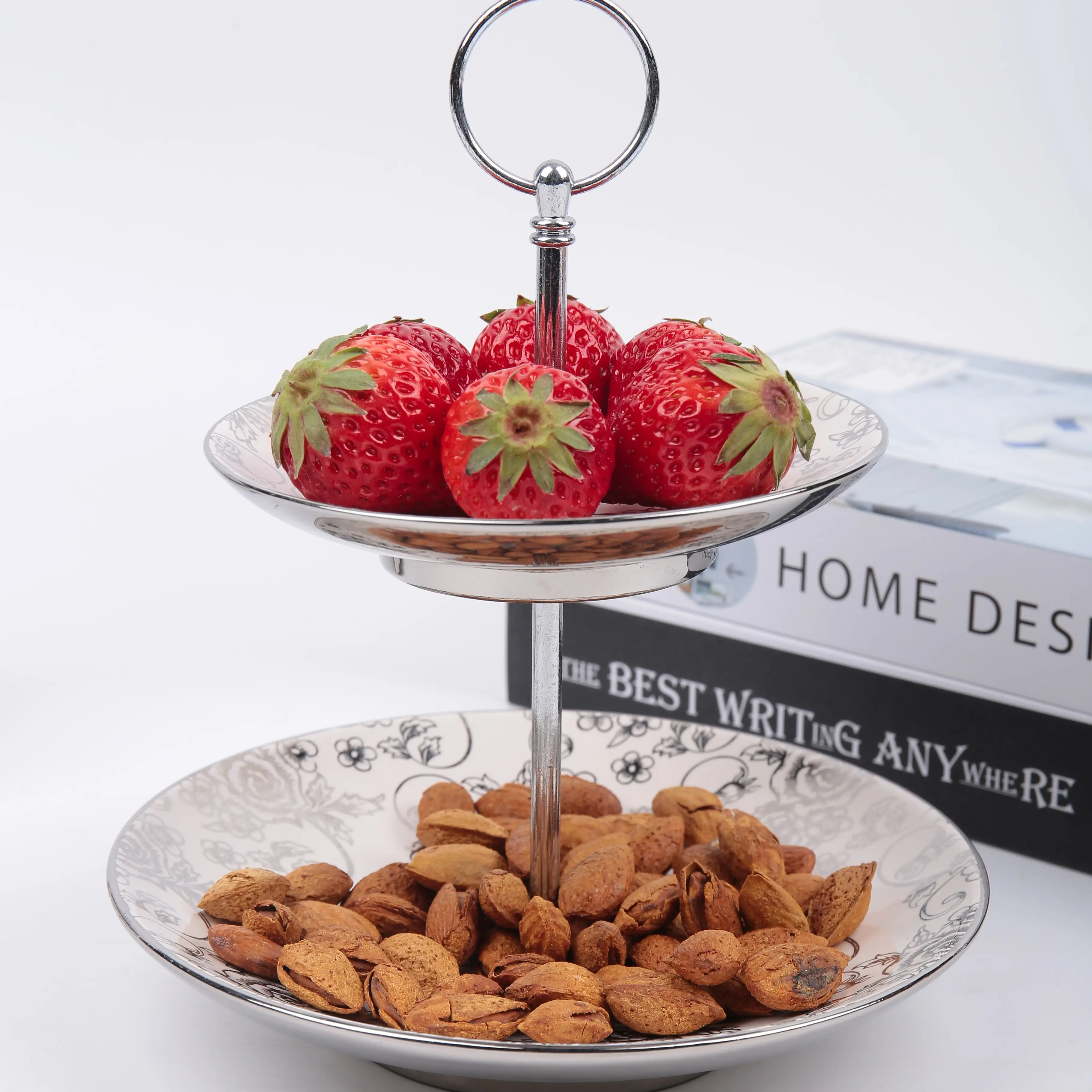 卸売ホームレストランセラミック3層フルーツデザートレベル3プレートケーキはデザートテーブルを表します