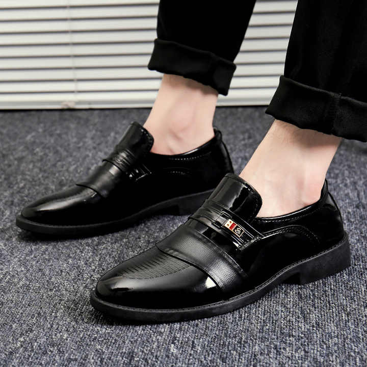 winter men's dress shoes 8 Best Types Of Winter Shoes for Men That Fit Your Needs-Bruno Marc