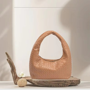 2025 nouvelle mode Offres Spéciales PU tissé <span class=keywords><strong>sac</strong></span> femmes épaule à la main sacs femmes Hobo sacs <span class=keywords><strong>sac</strong></span> à main <span class=keywords><strong>sac</strong></span> fourre-tout - Product Image 1