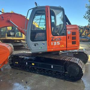 Excavatrice sur chenilles Hitachi ZX135US d'occasion, 14 tonnes, à bras court, faible nombre d'heures, bras ultra-court, bras à zéro projection, à vendre - Product Image 3