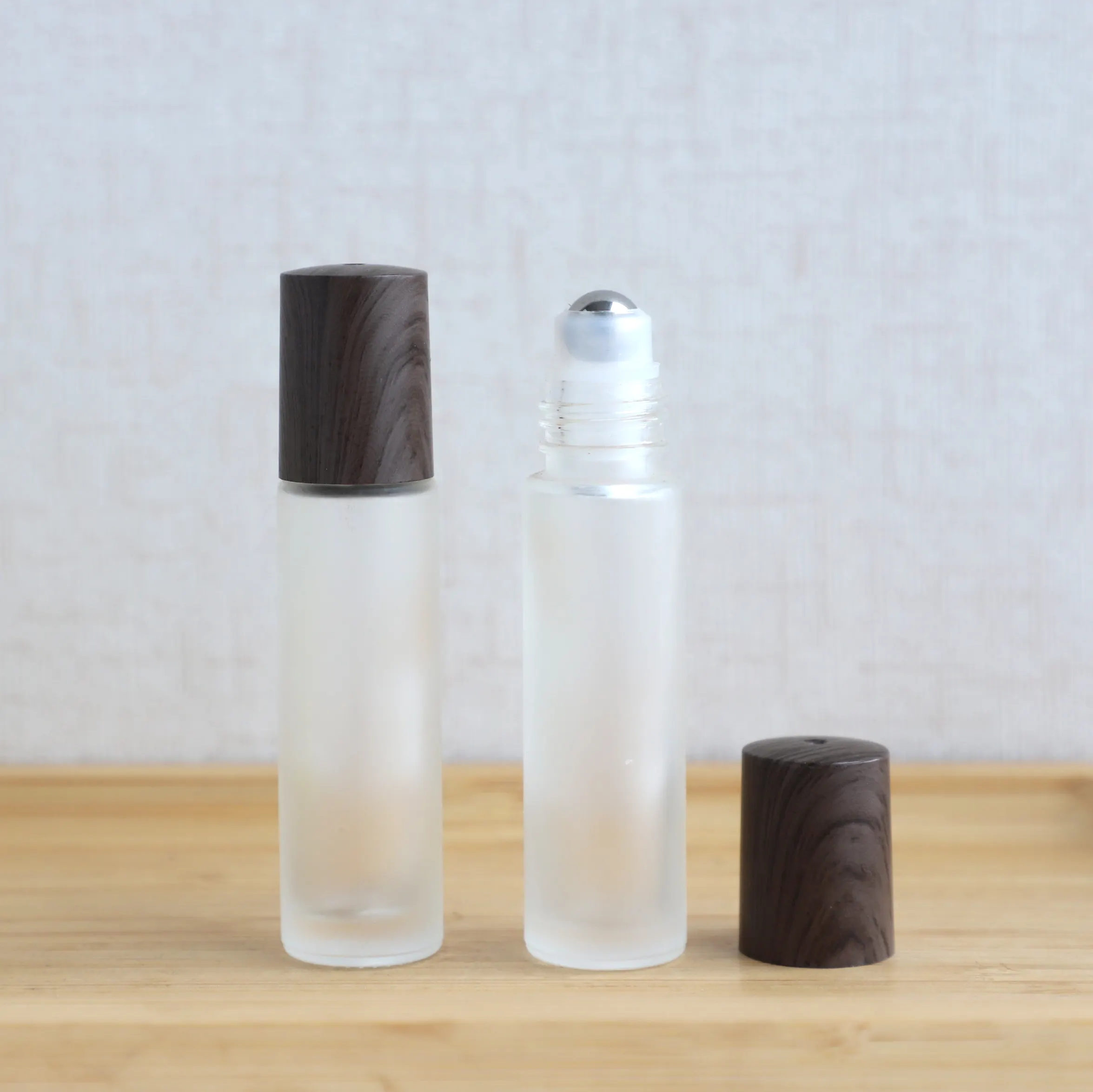 Portable Glass Refillable Roll On Bottle for Essential Oil with Stainless Roller and Bamboo Lid