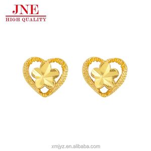En los pendientes de viento 18K 24K chapado en oro Corazón de amor y florecido tienen temperamento fresco y personalidad coreana <span class=keywords><strong>Wild</strong></span> Net Red - Product Image 3