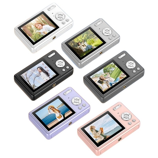Retro Style CCD Digital Camera Vintage Compact Pocket Camera HD Photography Portable Entry Level Digital Camera for Students