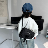 2024 nuevo bolso de hombro para niños estilo coreano hermoso bolso cruzado de sillín para niños bolso de tendencia de moda