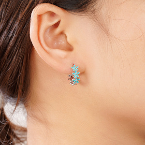 Orecchini Floreali per Donne, Design Fresco Ispirato alla Natura, Accessori per Orecchie da Indossare Quotidianamente - Product Image 2