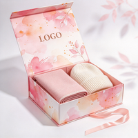 Boîte cadeau rigide pliable avec logo personnalisé, fermeture magnétique, emballage en carton gaufré et couché pour accessoires de mode