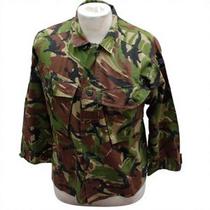 Esta es una chaqueta o camisa británica de la armada con diseño DPM (Disruptive Pattern Material). - Product Image 1