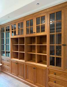 ตู้หนังสือไม้เชอร์รี่แบบดั้งเดิมของอเมริกาเหนือ - ชั้นวางของไม้พร้อมแผงกระจกและลิ้นชักสำหรับห้องนั่งเล่น/ห้องทำงาน - Product Image 1