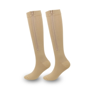 OEM Tùy Chỉnh Thiết Kế Đầu Gối Cao Giãn Tĩnh Mạch Chống Thuyên Mạch Vớ Dây Kéo 15-25mmhg Y Tế Nén Vớ Với Dây Kéo - Product Image 6