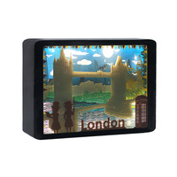 Lampe de chevet 3D artisanale en papier découpé, boîte à lumière personnalisée avec paysage architectural, cadeau créatif, art personnalisé, veilleuse