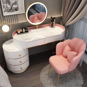 Tocador de Estilo Nórdico de Lujo Ligero, Mesa de Maquillaje de Alta Gama para Celebridades de Internet, Dormitorio Moderno con Almacenamiento Retráctil - Product Image 4