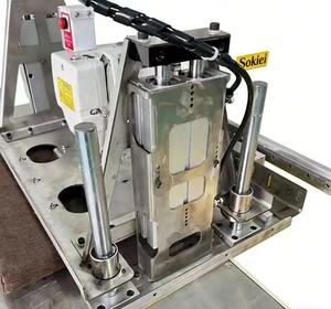 Machine à coudre industrielle électronique à point noué 63901 avec table, neuve - Product Image 3