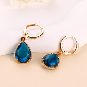 Boucles d'oreilles pendantes tendance plaquées or avec cristal bleu en forme de goutte de 3,5 cm, bijoux pour femme, cadeau de fête - Product Image 3