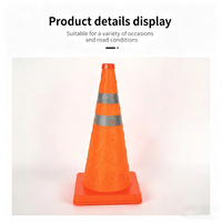 Cône de signalisation pliable portable en plastique de 60 cm avec feux LED solaires réfléchissants prismatiques haute intensité, étanches IP68 et clignotants