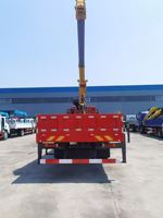 Grue à flèche droite de 16 tonnes 6x4 pour camion lourd, montée sur châssis Sinotruk, avec télécommande