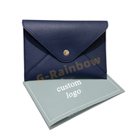 Pochette en cuir grainé bleu marine personnalisée style enveloppe pour cartes de Mahjong