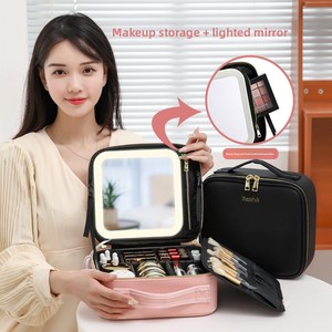 Bolsa de Maquillaje Profesional Portátil con Luz LED, Espejo, Batería y Gran Capacidad - Product Image 3