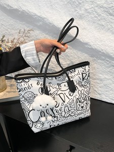 <span class=keywords><strong>Bolsa</strong></span> de Mano de Lona con Graffiti para Mujer, Nueva Moda, Gran Capacidad, <span class=keywords><strong>Bolsa</strong></span> de Compras con Bonito Colgante de Nube - Product Image 3