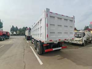 รถบรรทุกน้ำมัน sinotruk HOWO 6x4 10ล้อรถดีเซลยูโร<span class=keywords><strong>3</strong></span>ซ้าย - Product Image 4