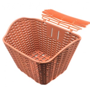 Cesta delantera para <span class=keywords><strong>bicicleta</strong></span> Princess, <span class=keywords><strong>bicicleta</strong></span> eléctrica y cesta de coche de ratán Retro, función de liberación rápida, cesta de piezas de montar de plástico frontal - Product Image 2