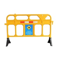 Barrière de chantier temporaire mobile en PE résistant aux UV, remplissable d'eau, anti-collision, protection IP55, légère et facile à installer