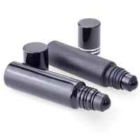 Vente en gros de flacons à bille en cristal semi-précieux de 10 ml, flacon en verre noir pour massage des yeux, distributeur d'huile essentielle pour parfums et cosmétiques