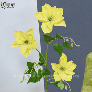 Clematis artificiels Qinxuan imprimés en 3D, fleurs de vigne réalistes pour la décoration de la maison et des mariages - Product Image 4