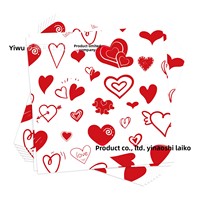 Nouvel ensemble de vaisselle jetable en papier en forme de cœur pour la Saint-Valentin avec nappe, serviettes, fourchettes, couteaux et cuillères pour les fêtes d'enfants