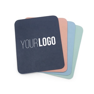 Vente en gros Tapis de souris en cuir PU avec logo, base antidérapante pour le bureau et les jeux-Ajoutez votre logo ou votre motif - Product Image 1