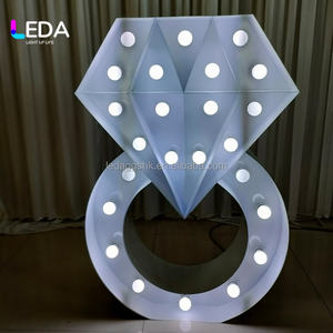 Letrero LED Metálico Moderno Personalizado en Forma de Cruz, Soporte de Fondo 3D para Bodas, Fiestas, Eventos y Decoración Publicitaria - Product Image 4