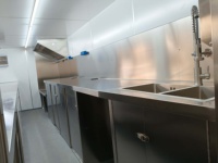 Kits de maisons conteneurs portables et économiques de 20 et 40 pieds, à deux chambres, avec structure de bureau, à deux étages, démontables