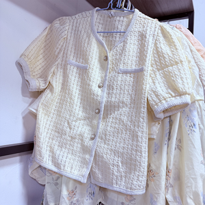 <span class=keywords><strong>Ropa</strong></span> usada a granel Blusas femeninas <span class=keywords><strong>Ropa</strong></span> <span class=keywords><strong>de</strong></span> segunda mano Indonesia Camisas <span class=keywords><strong>de</strong></span> <span class=keywords><strong>mujer</strong></span> <span class=keywords><strong>Ropa</strong></span> <span class=keywords><strong>de</strong></span> segunda mano Blusa <span class=keywords><strong>de</strong></span> algodón <span class=keywords><strong>de</strong></span> marca - Product Image 6