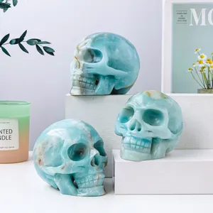 ขายส่งคริสตัลธรรมชาติหัตถกรรมพื้นบ้านสีฟ้าamazonite HealingหินแกะสลักมือAmazonite Skullsตกแต่งบ้าน