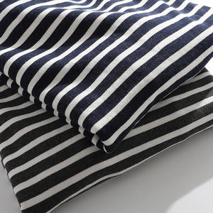 Tissu et textiles imprimés en <span class=keywords><strong>boucle</strong></span> de tissu éponge rayé brossé en molleton français à imprimé animal pour vêtements, spécial des fêtes - Product Image 2