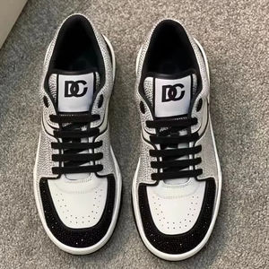 Nouvelles Chaussures de Marche en Cuir de Luxe Personnalisées 2026, Chaussures de Skate Tendance et Polyvalentes pour Hommes - Product Image 1