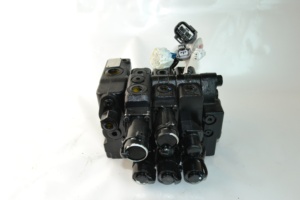 מנון מלגזה חלקי חילוף שסתום בקרת שמן 67620-26560-71 המשמש עבור <span class=keywords><strong>toyota</strong></span> מלגזה 8fbn25 - Product Image 3