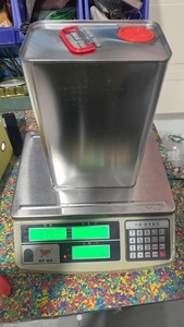 Akrilik 4 Liter dengan Satu Botol Bubuk Harga Pabrik untuk Bahan Prostetik Pembuatan Soket Prostetik - Product Image 6