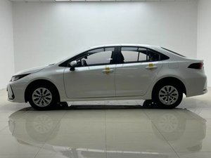 <span class=keywords><strong>Toyota</strong></span> <span class=keywords><strong>Corolla</strong></span> 1.2T S-CVT Pioneer Edition <span class=keywords><strong>2021</strong></span> |   Avec des options d'usine |   Blanc |   Voiture d'occasion 55 900 KM - Product Image 3