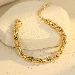 Bracelet chaîne à maillons épais en acier inoxydable plaqué or 18 carats, étanche et inaltérable, style punk, <span class=keywords><strong>pour</strong></span> femme - Vente en gros - Product Image 5