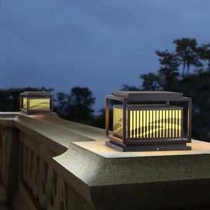 Lámpara Solar de Poste para Exteriores, Marco de Bronce, Pantalla Acrílica, LED Blanco Cálido 3500K, IP65, No Requiere Ensamblaje, 500 Lúmenes, CRI 80 - Product Image 5