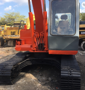 Miniexcavadora Hitachi EX100 usada con bomba/motor Hino de pintura original-Peso operativo de 1 tonelada a la venta en Shanghai - Product Image 5