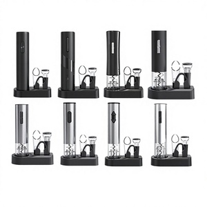 Sacacorchos Eléctrico Inteligente Negro Moderno con Forma de Botella, Recargable por USB - Product Image 2