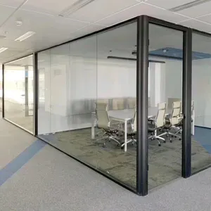 オフィスキュービクルデザイン操作可能なアルミニウムフルハイトハンギング艶をかけられた装飾的な部屋の仕切りダブルガラスパーティション壁