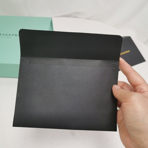 Enveloppes de mariage personnalisées en carton noir recyclé avec logo en feuille d'or de luxe, enveloppes de qualité supérieure en papier kraft - Product Image 4